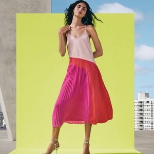 NWT Cushnie midi dress.  Size 6. Color block pleated pink red rose.
